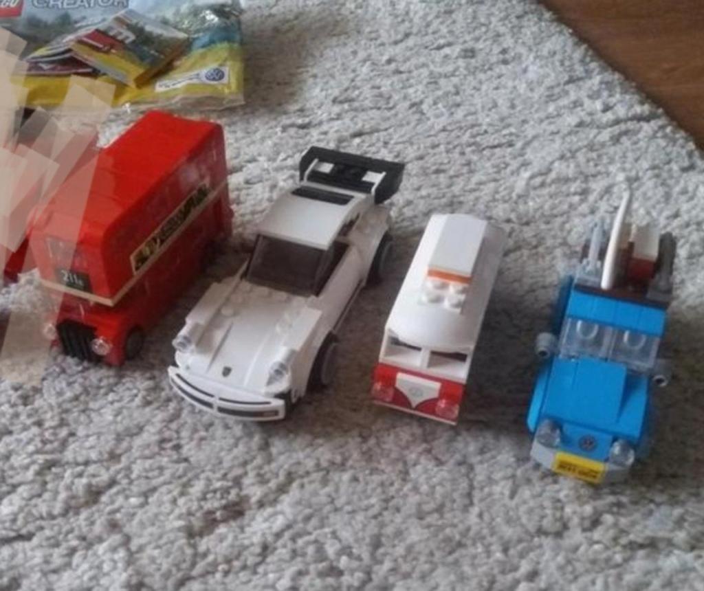 Lego voertuigen in mooie staat
40079 Vw T1 met geprint 2x2 t, Ophalen of Verzenden