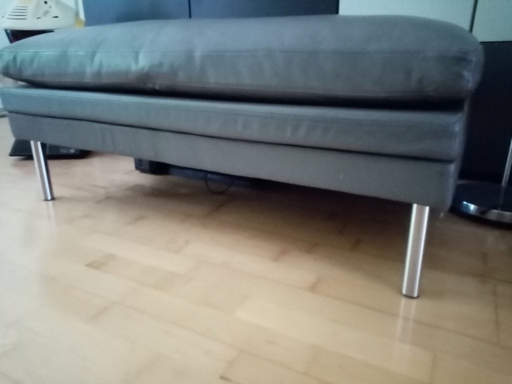 Nette en grote donker grijs en leer? Hocker / Poef 110x70, Huis en Inrichting, Banken | Voetenbanken en Poefen, Ophalen, Strak