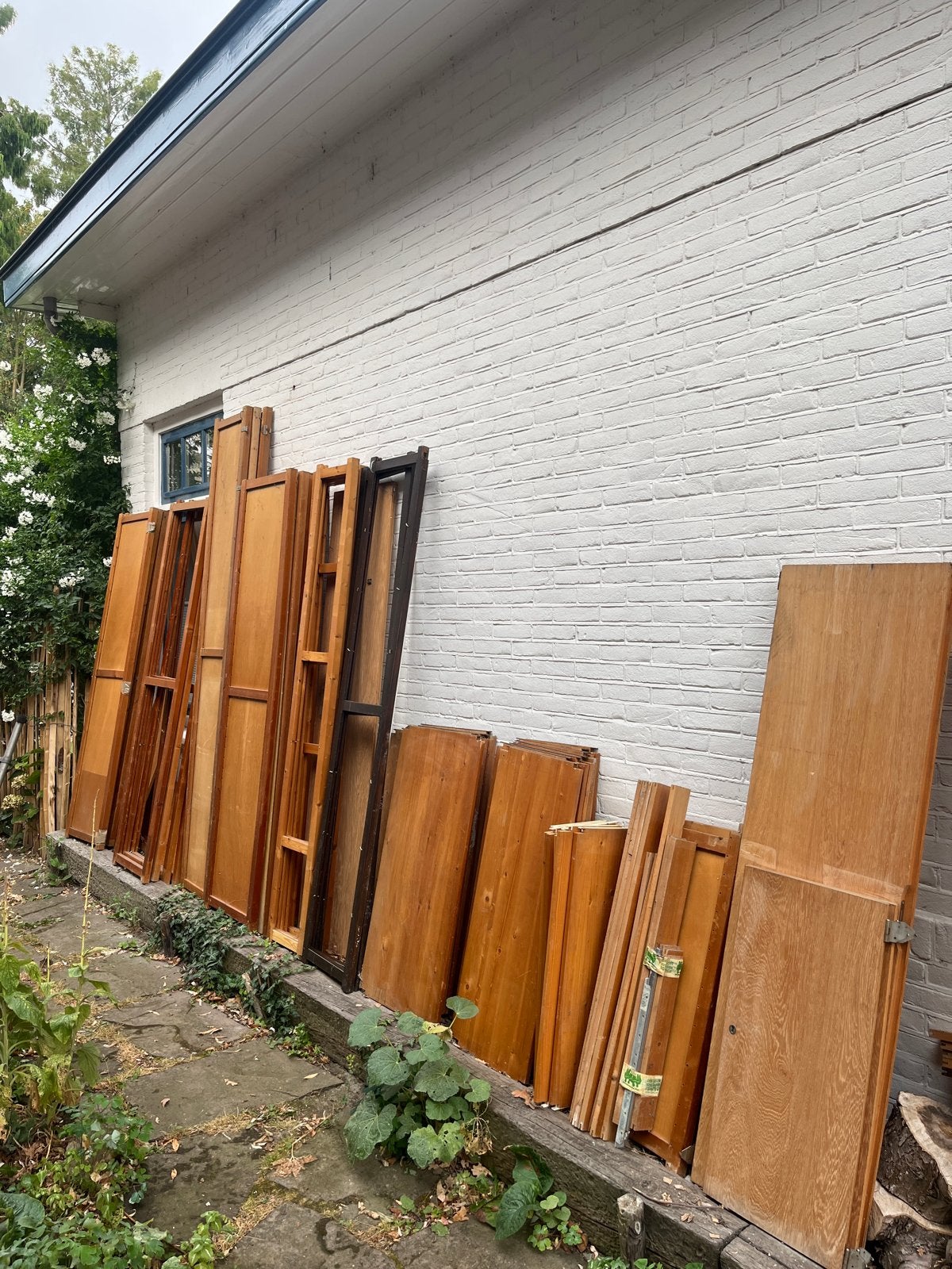 Grote collectie Lundia kasten: staanders, planken en deurtje, Ophalen, Gebruikt, 200 cm of meer, Grenenhout
