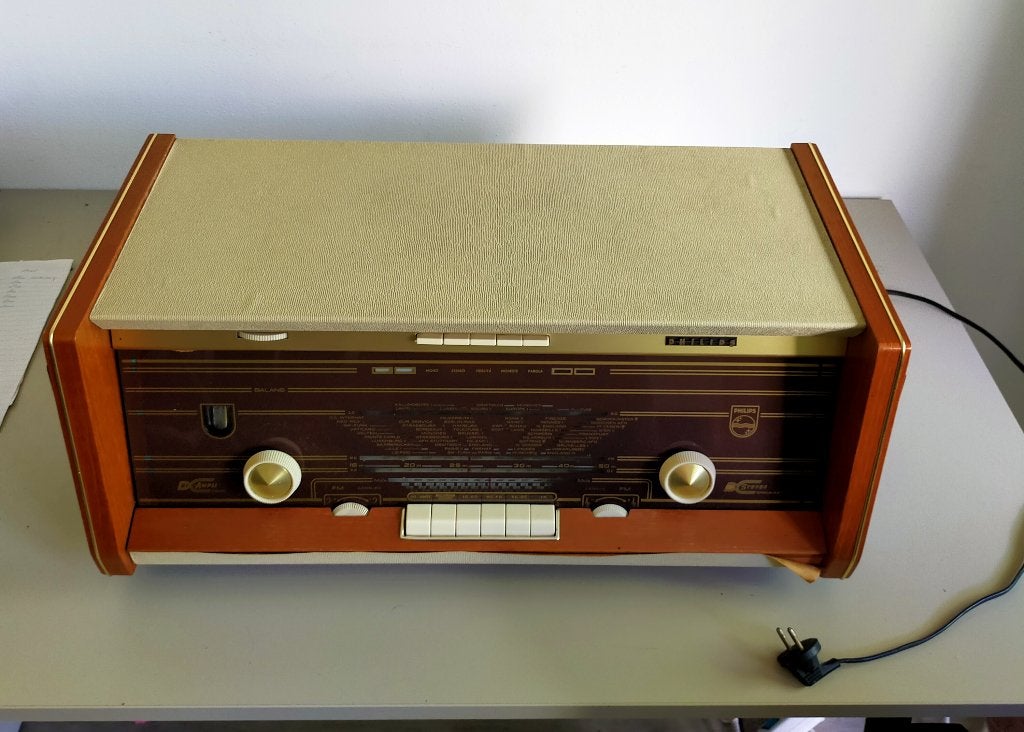 Philips bi-ampli radio jaren '50 te herstellen, Ophalen, Niet werkend, Radio
