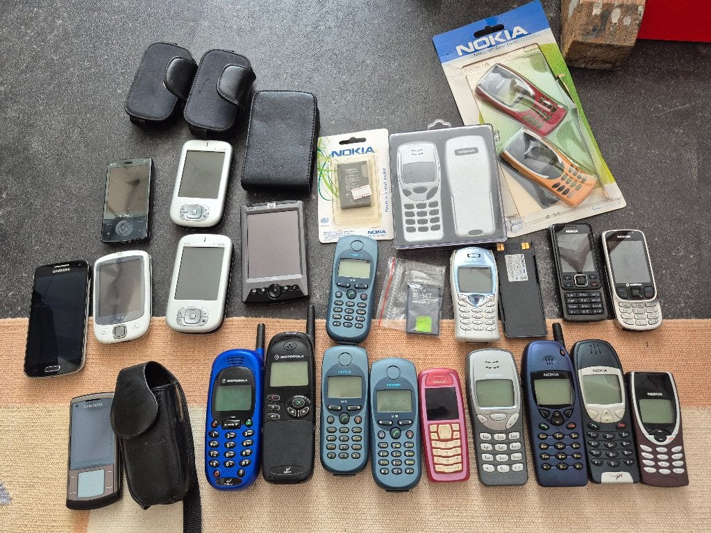 mobiele telefoons Nokia, Sony Ericsson, Siemens, Motorola, Gebruikt, Overige modellen, Overige kleuren, Geen camera