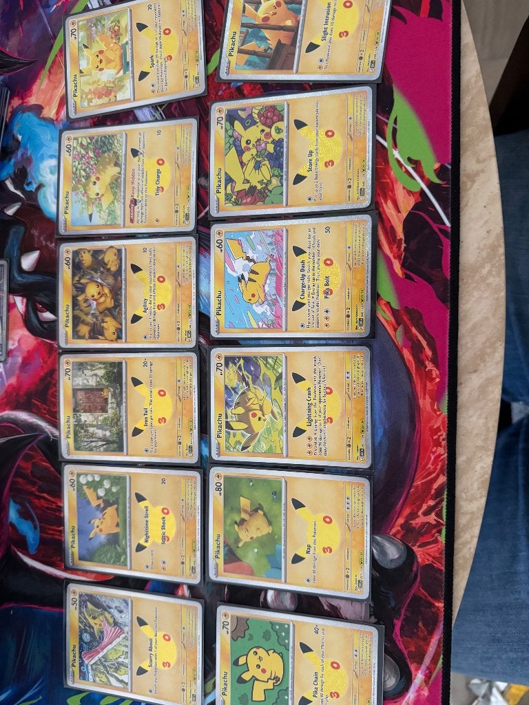 Pikachu 30th (41st), Ophalen of Verzenden, Nieuw, Meerdere kaarten
