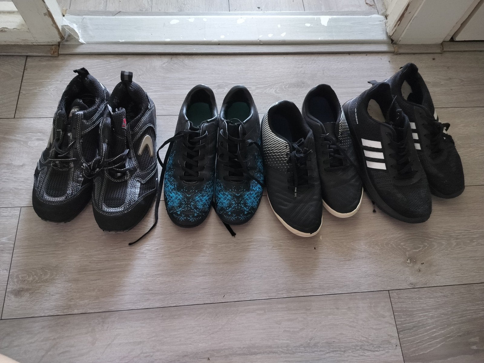 Rechter (geen paar), Zwart, Ophalen of Verzenden, Sneakers of Gympen, Adidas