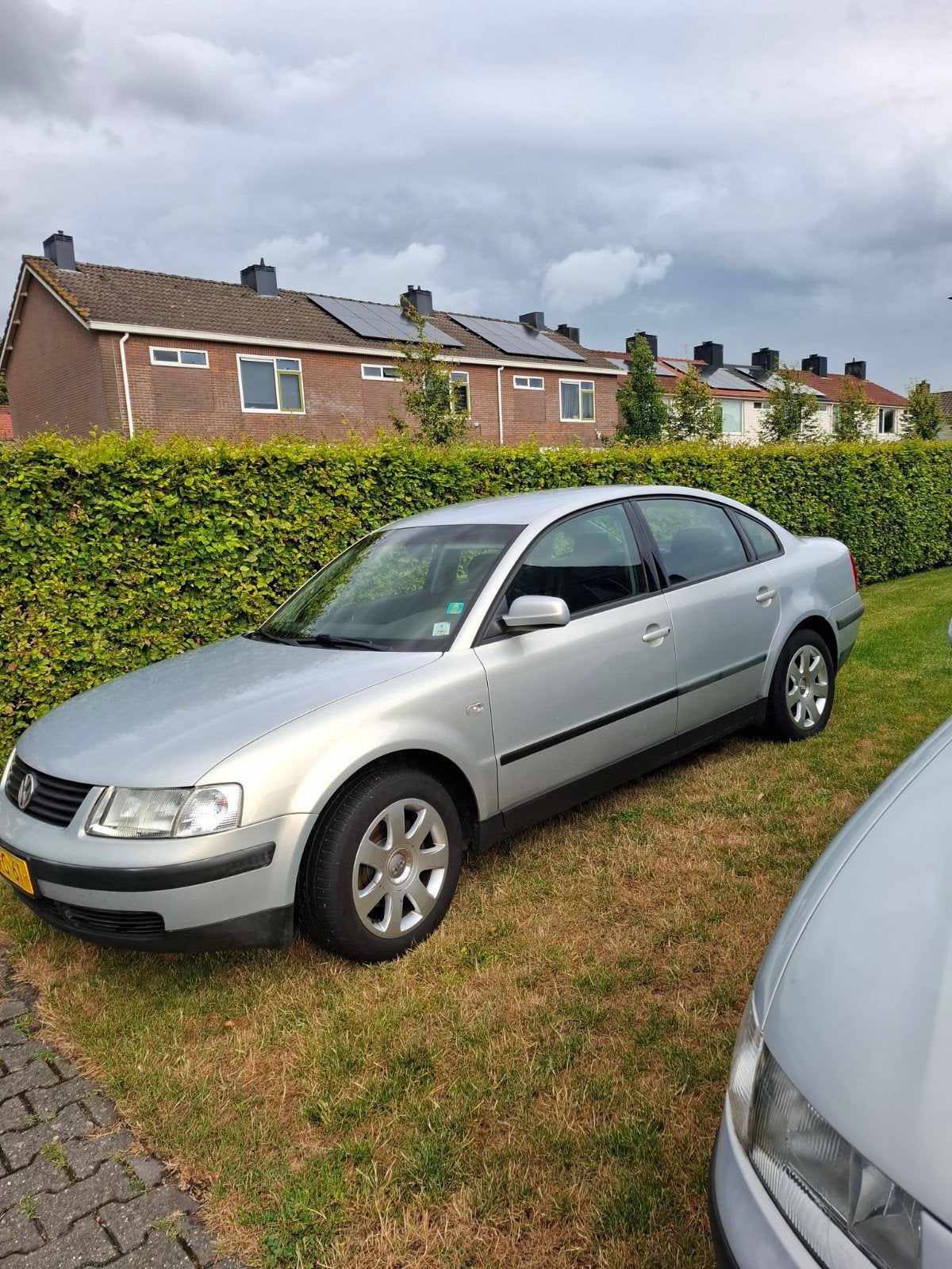 Volkswagen Passat 1.9 TDI 66KW 1999 Grijs, Auto's, Voorwielaandrijving, 1280 kg, 4 cilinders, Origineel Nederlands