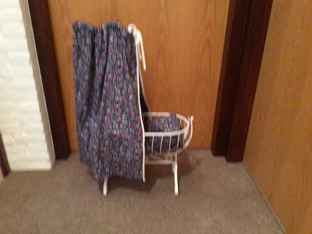 Vintage smeedijzeren schommelwieg, poppenwieg, poppenbed, Ophalen, Gebruikt, Babypop