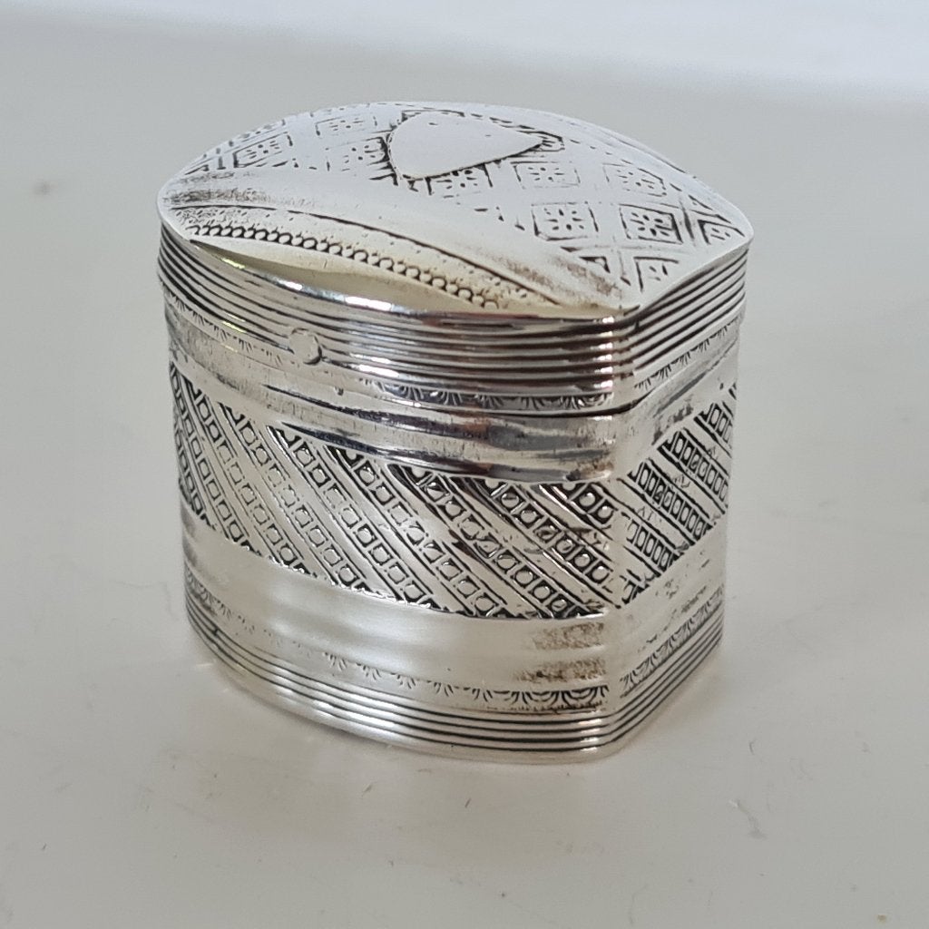Zilver Lodereindoosje, Johan Coenraad Gottfried Cabboes 1839, Ophalen of Verzenden, Zilver