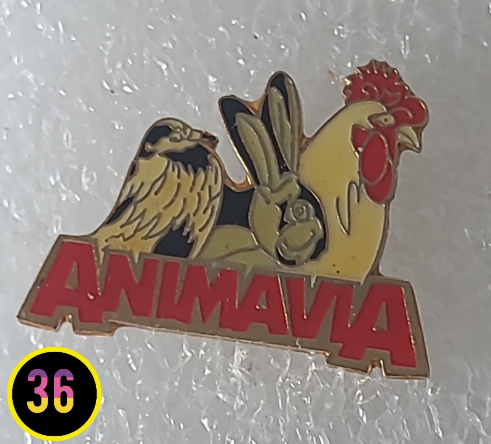 Vintage Animavia Pin met Dieren - Zeldzaam Verzamelaarsitem, Verzamelen, Verzenden