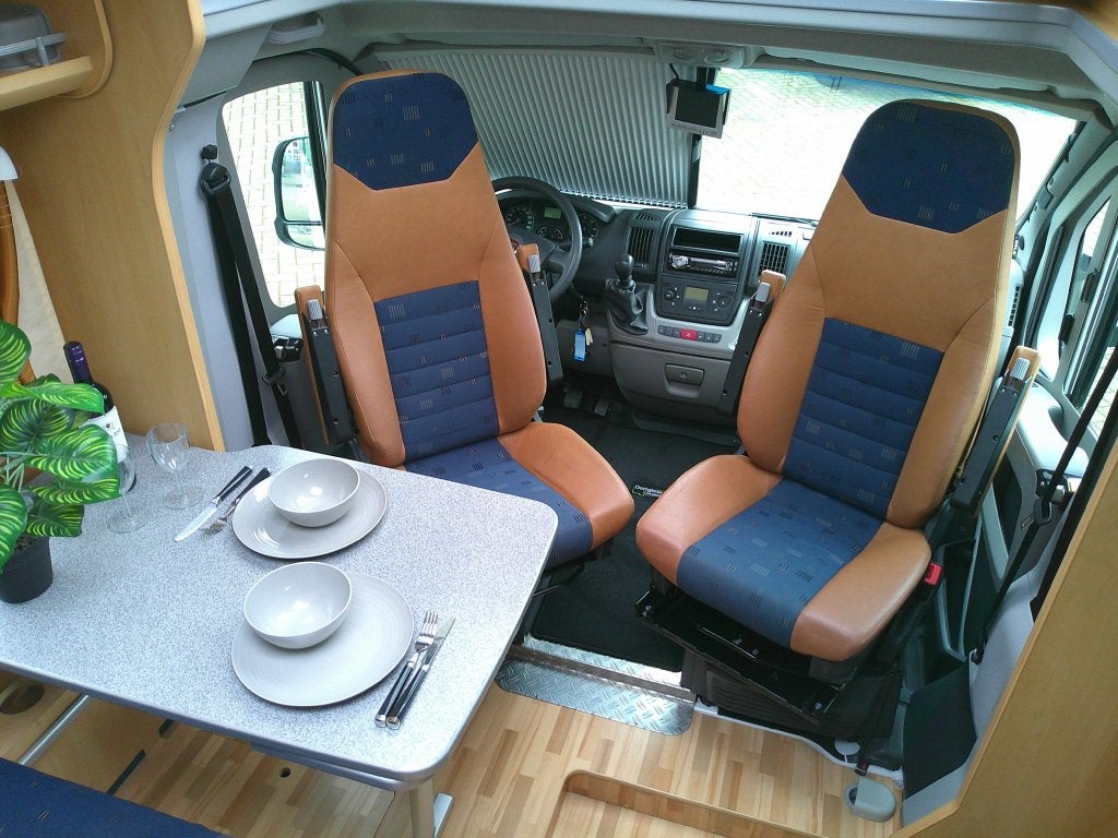 Dethleffs Advantage T 6611 Trekhaak, Caravans en Kamperen, Ringverwarming, Fiat, Kluisje, Bedrijf