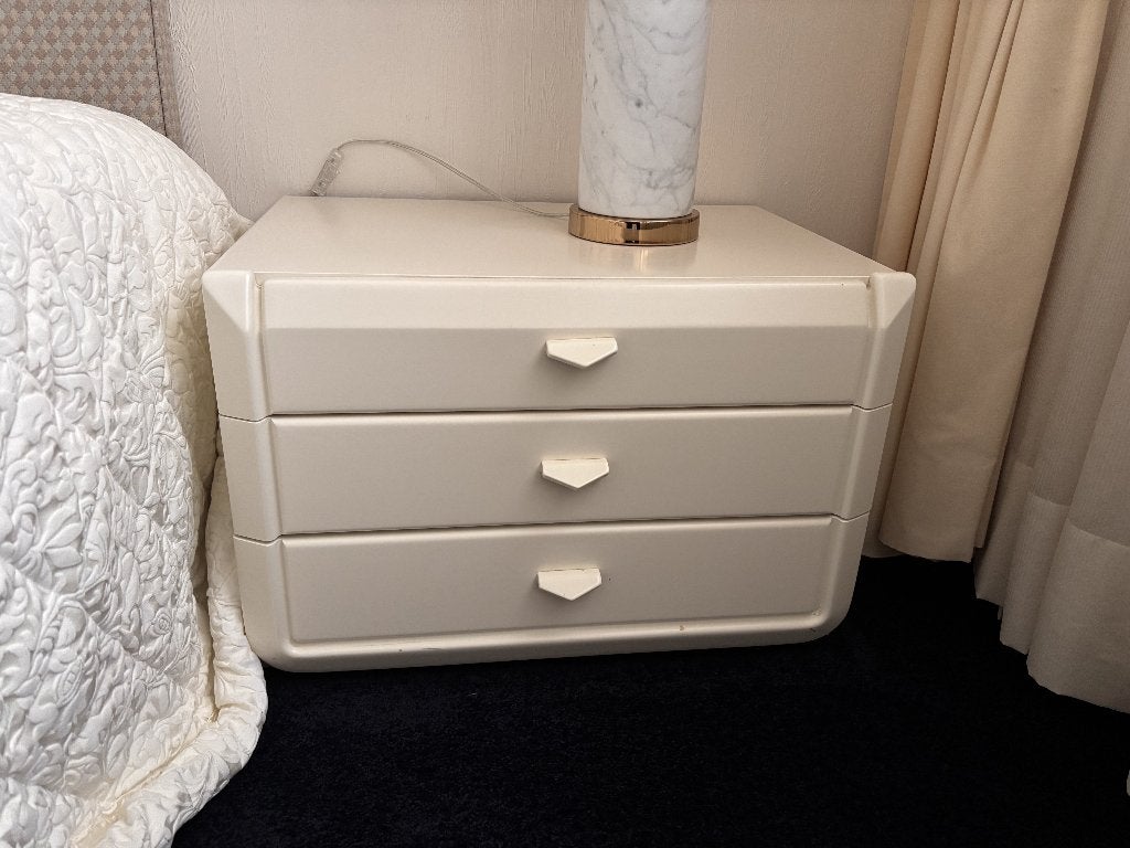 Strakke stijl Moser nachtkastjes, Ophalen, Zo goed als nieuw, 45 tot 65 cm, Minder dan 55 cm