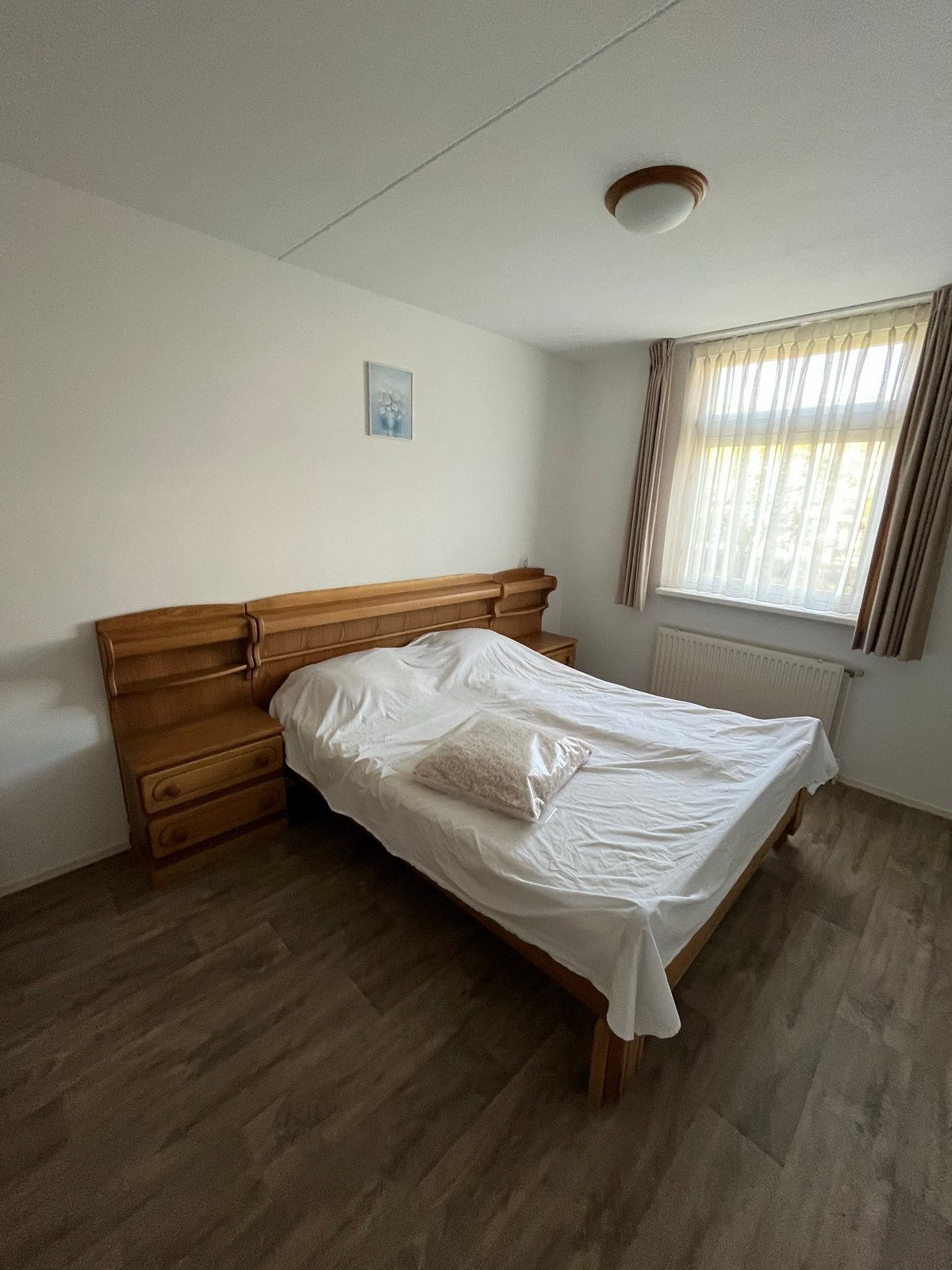 Houten tweepersoonsbed met nachtkastjes en hoofdbord, Ophalen, Gebruikt, Tweepersoons, 200 cm