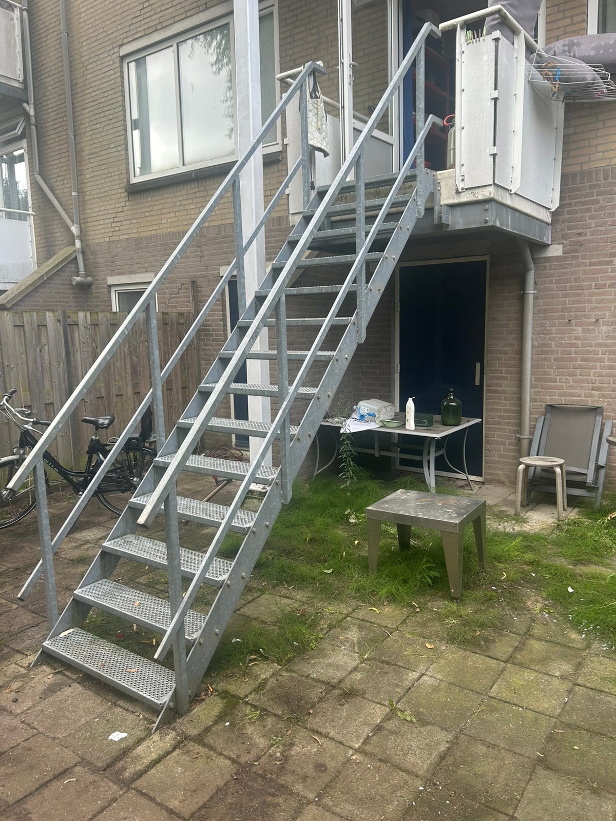 Stalen buitentrap demontabel 14 treden 290 cm, Doe-het-zelf en Verbouw, Ladders en Trappen, Ophalen, Zo goed als nieuw, 2 tot 4 meter