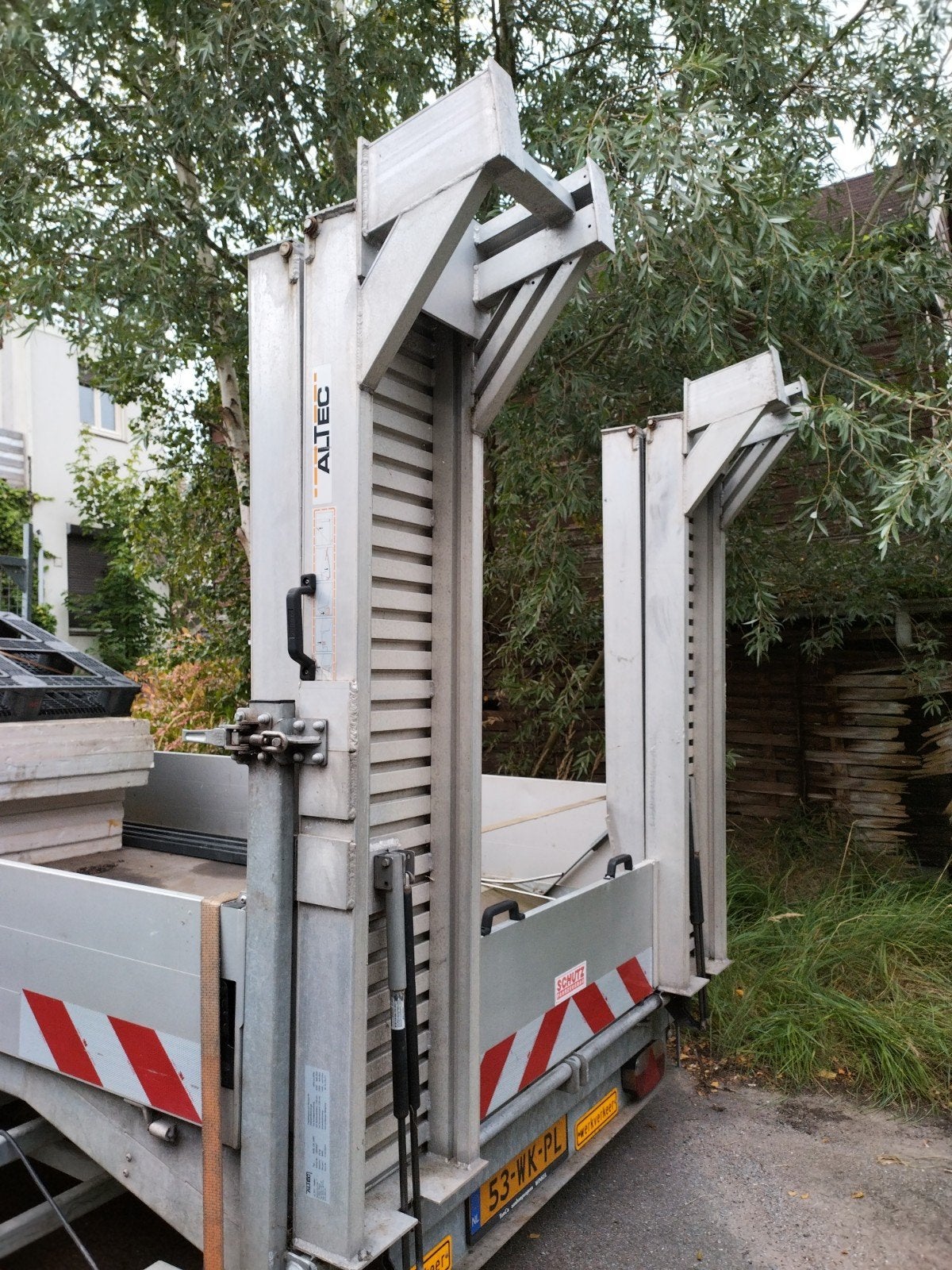Losse oprij bak voor shovel of auto ambulance, Ophalen