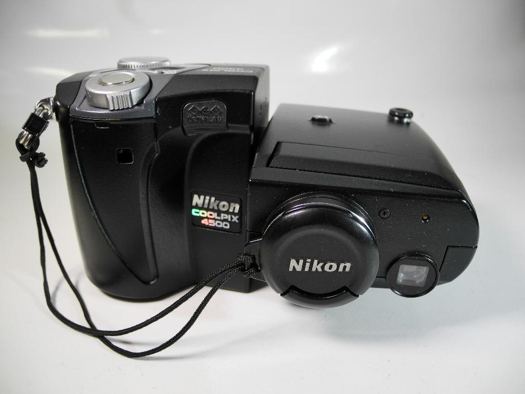 Nikon Coolpix 4500 digitale compactcamera incl extra accu., Gebruikt, Verzenden, Compact, 5 Megapixel