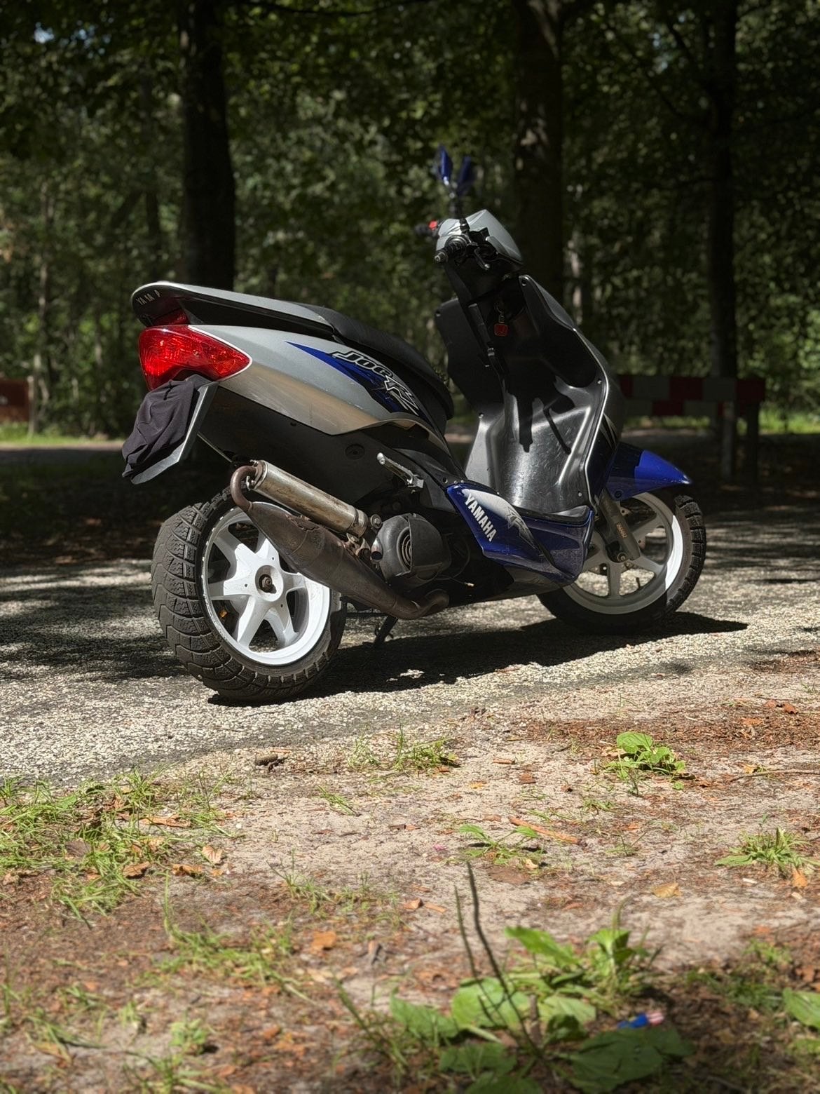 Yamaha Jog R 50cc / Yasuni / Perfecte staat, veel upgrades!, Fietsen en Brommers, Ophalen, JogR of RR, Tweetakt, Gebruikt