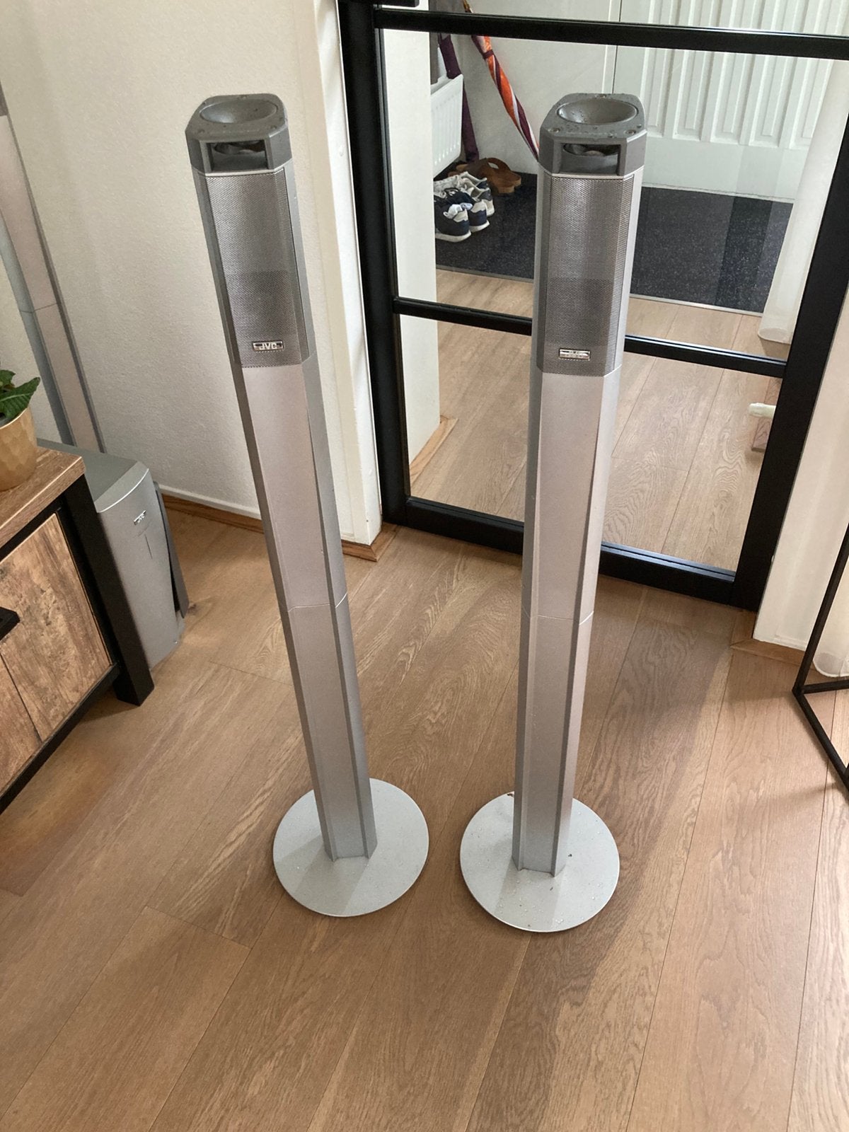 2x JVC staande box, Ophalen of Verzenden, Zo goed als nieuw, Minder dan 60 watt, JVC