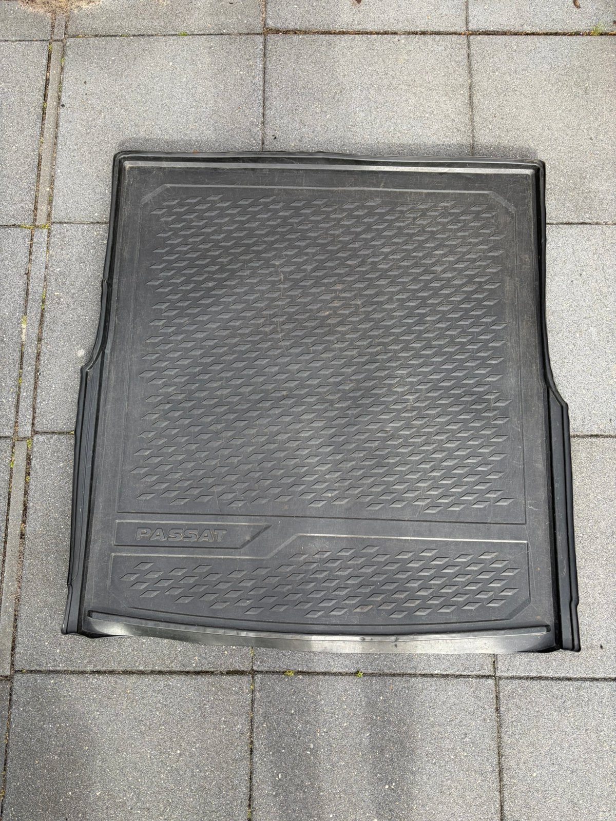 All weather kofferbakmat VW Passat, Ophalen, Gebruikt