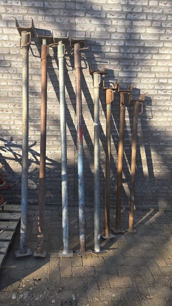 8 Stalen bouwstempels / stutten, Ophalen, Gebruikt, Overige typen, 2 tot 5 meter