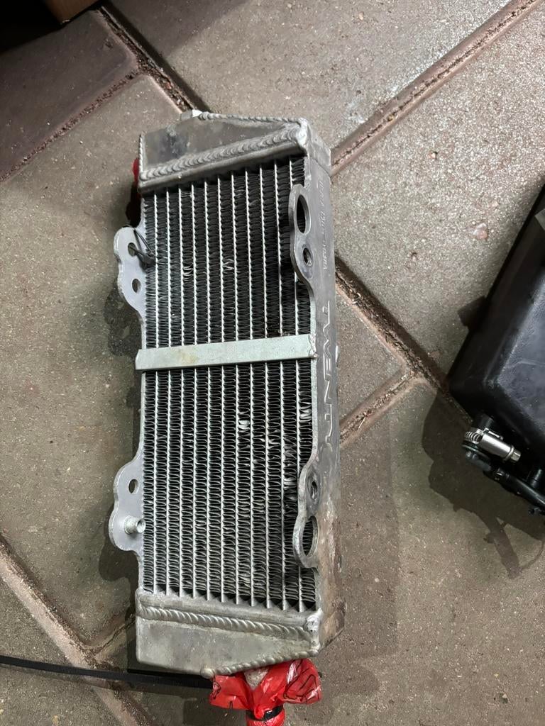 Twenty radiateur motor derbi, Fietsen en Brommers, Brommeronderdelen | Scooters, Ophalen, Nieuw, Aprilia