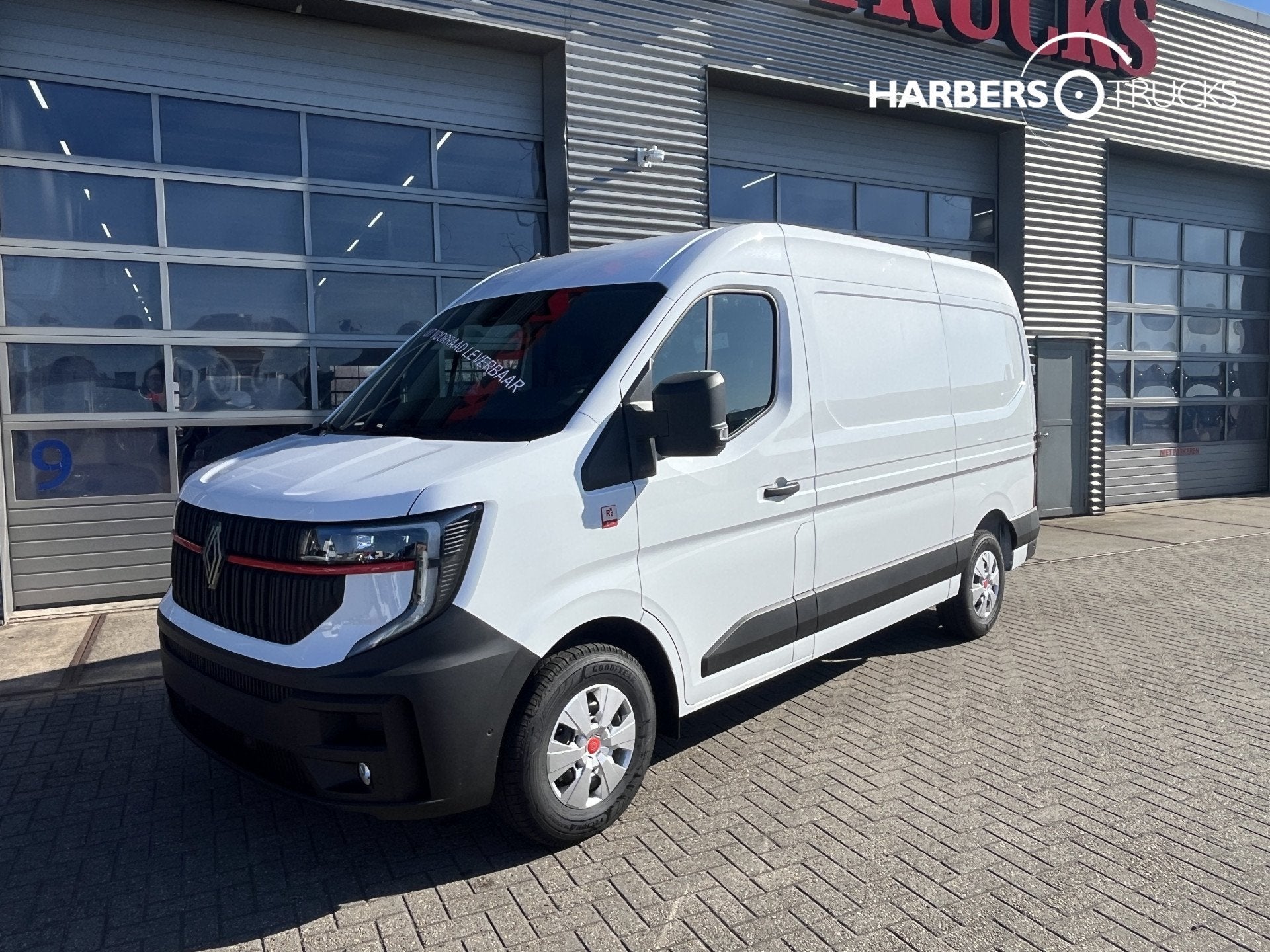 Renault Master Red Edition E-Tech L2H2 (bj 2026), Auto's, Stof, Renault, Wit, 144 pk