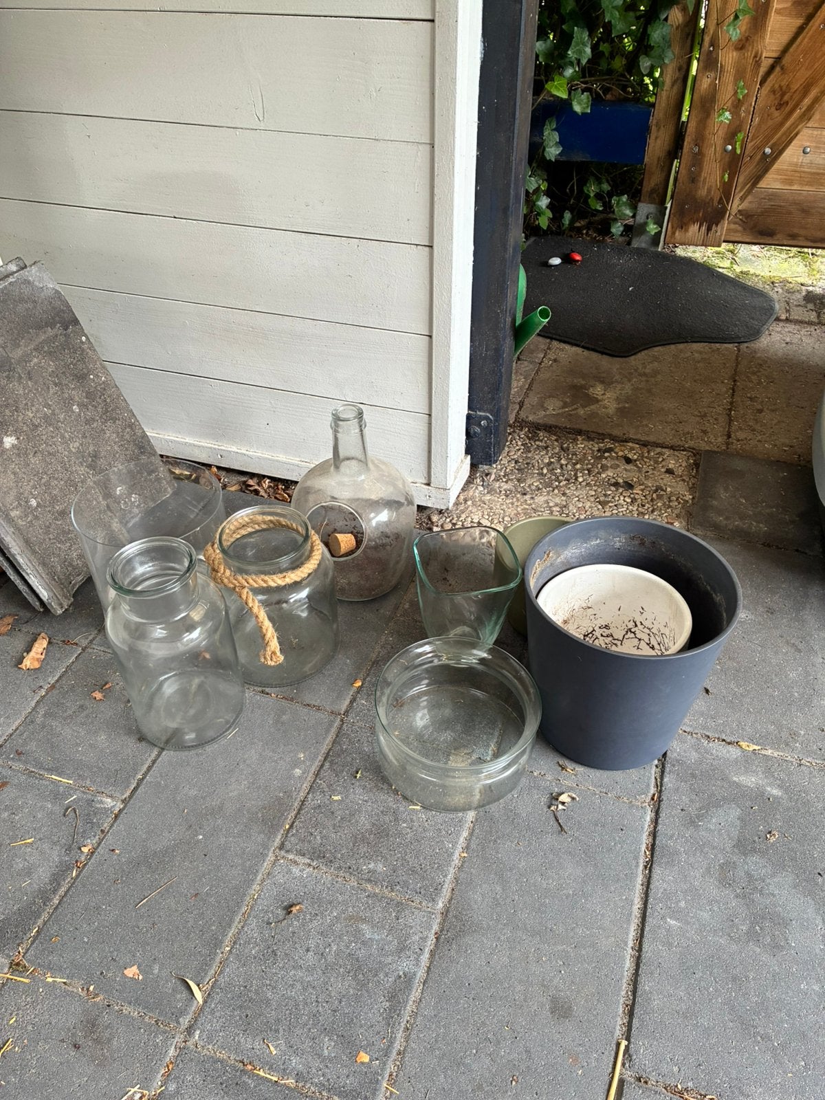 Vazen en bloempotten gratis af te halen, Tuin en Terras, Ophalen, Steen, Minder dan 30 cm, Rond