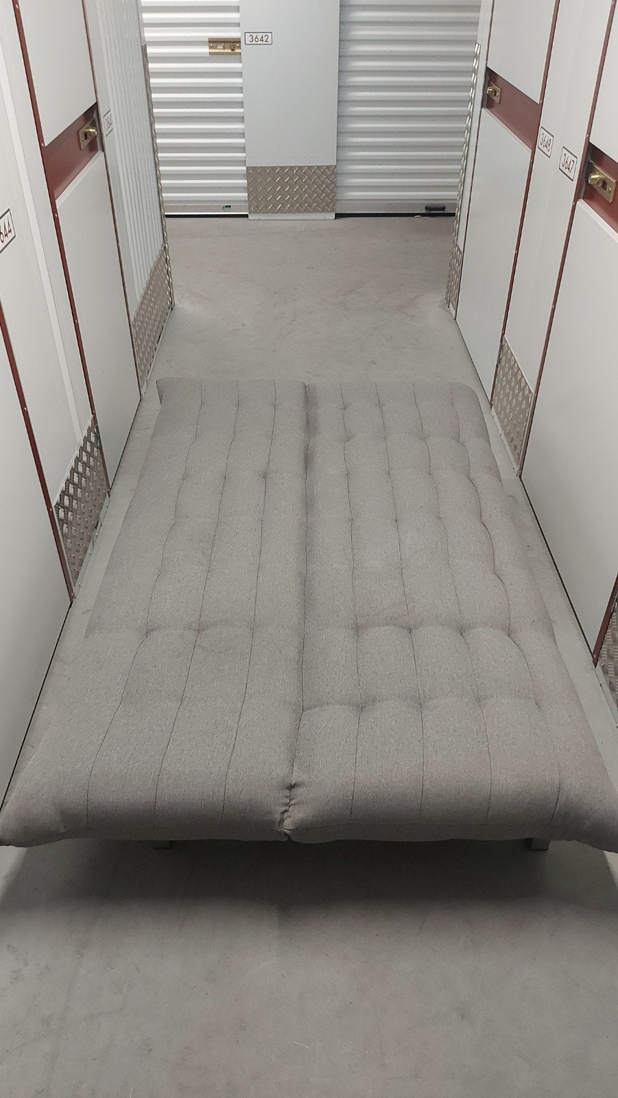 Grijze slaapbank / futon - Zo goed als nieuw, Ophalen, Eenpersoons, 190 cm of minder, Zo goed als nieuw