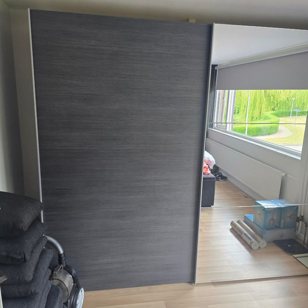 Grote schuifdeur kledingkast - 250 cm breed, Ophalen, Overige materialen, Met deur(en), Gebruikt
