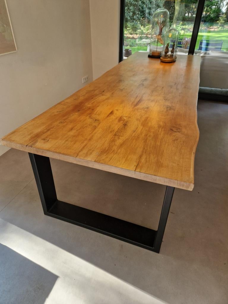 Massief houten eettafel met zwart staal onderstel., Ophalen, Rechthoekig, 200 cm of meer, 50 tot 100 cm