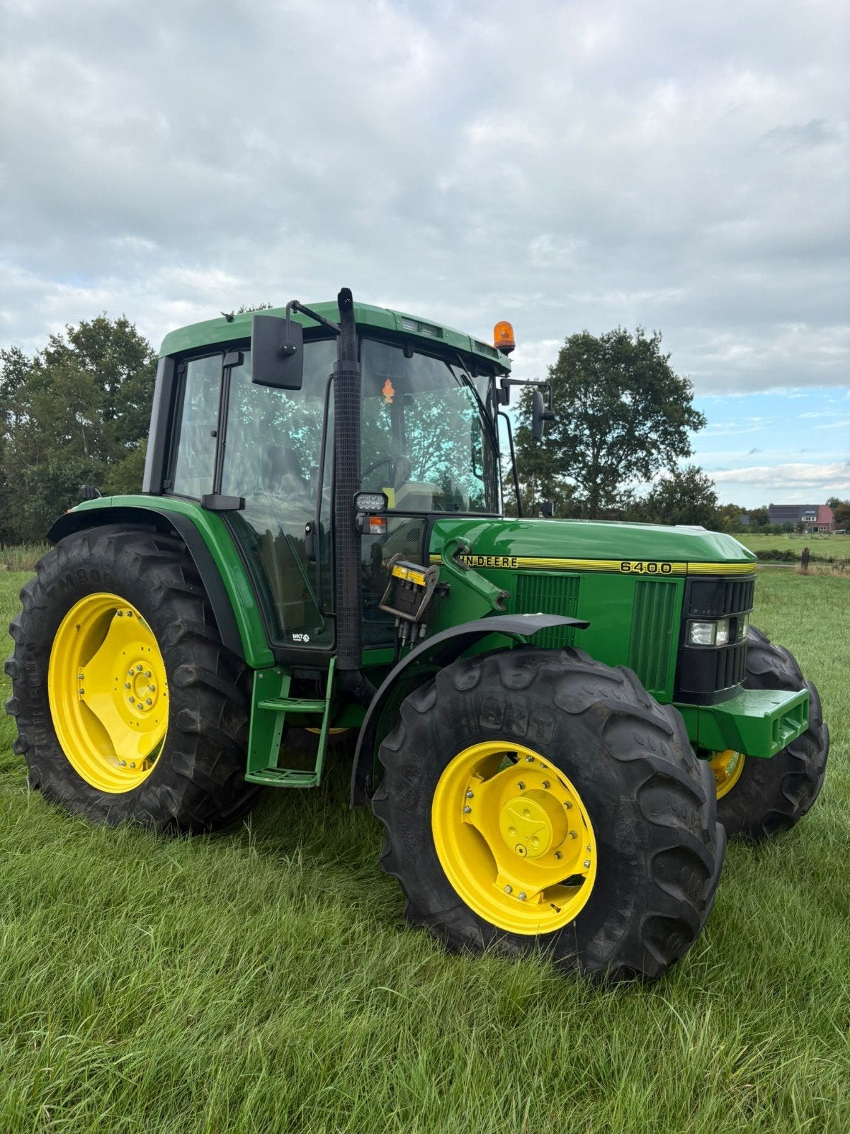 John Deere 6400 Tractor met Stoll ProLine FZ 30 voorlader, Zakelijke goederen, John Deere, 80 tot 120 Pk, Gebruikt, Ophalen of Verzenden