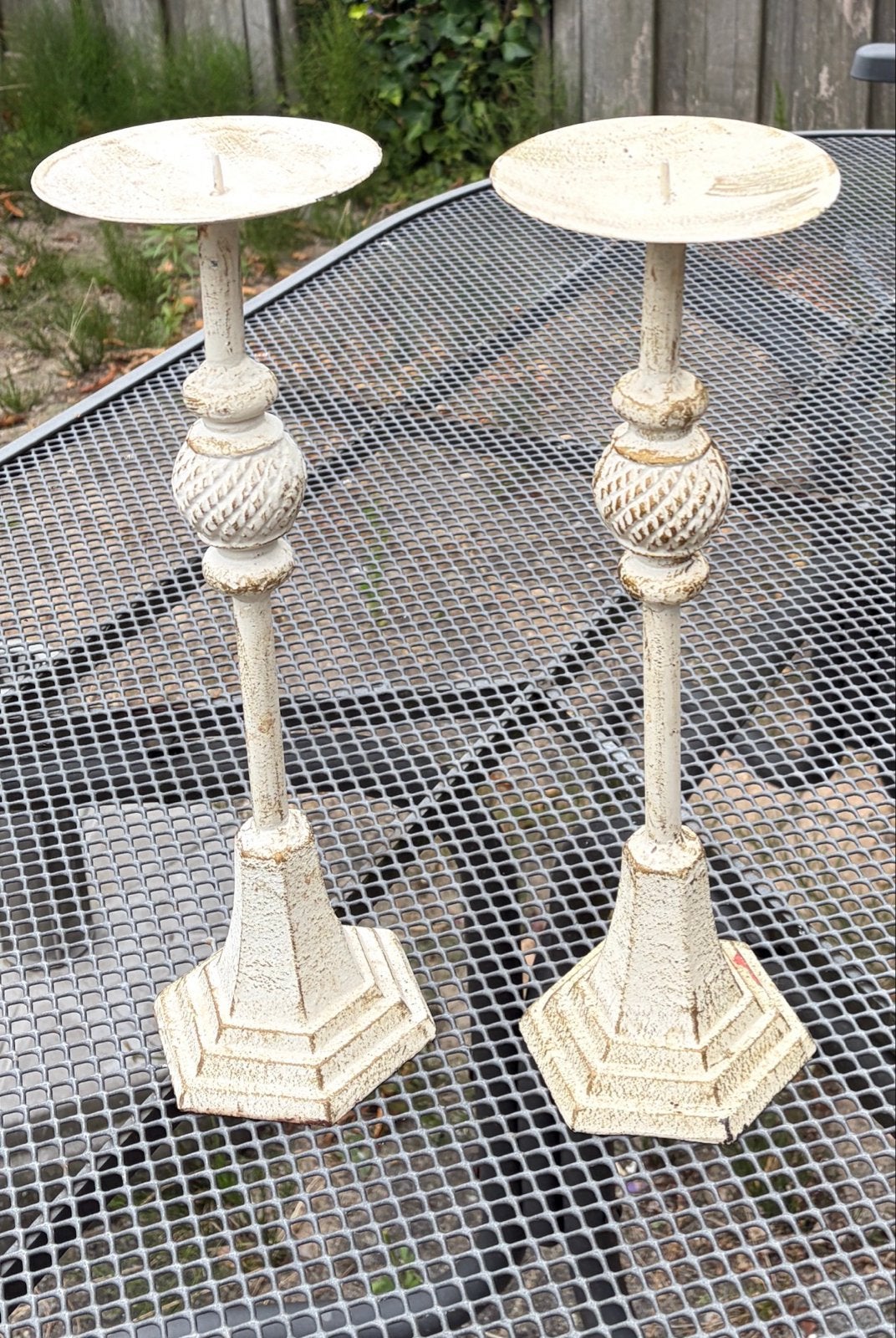 Set van 2 decoratieve metalen kandelaars - vintage/landelijk, Ophalen, Overige materialen