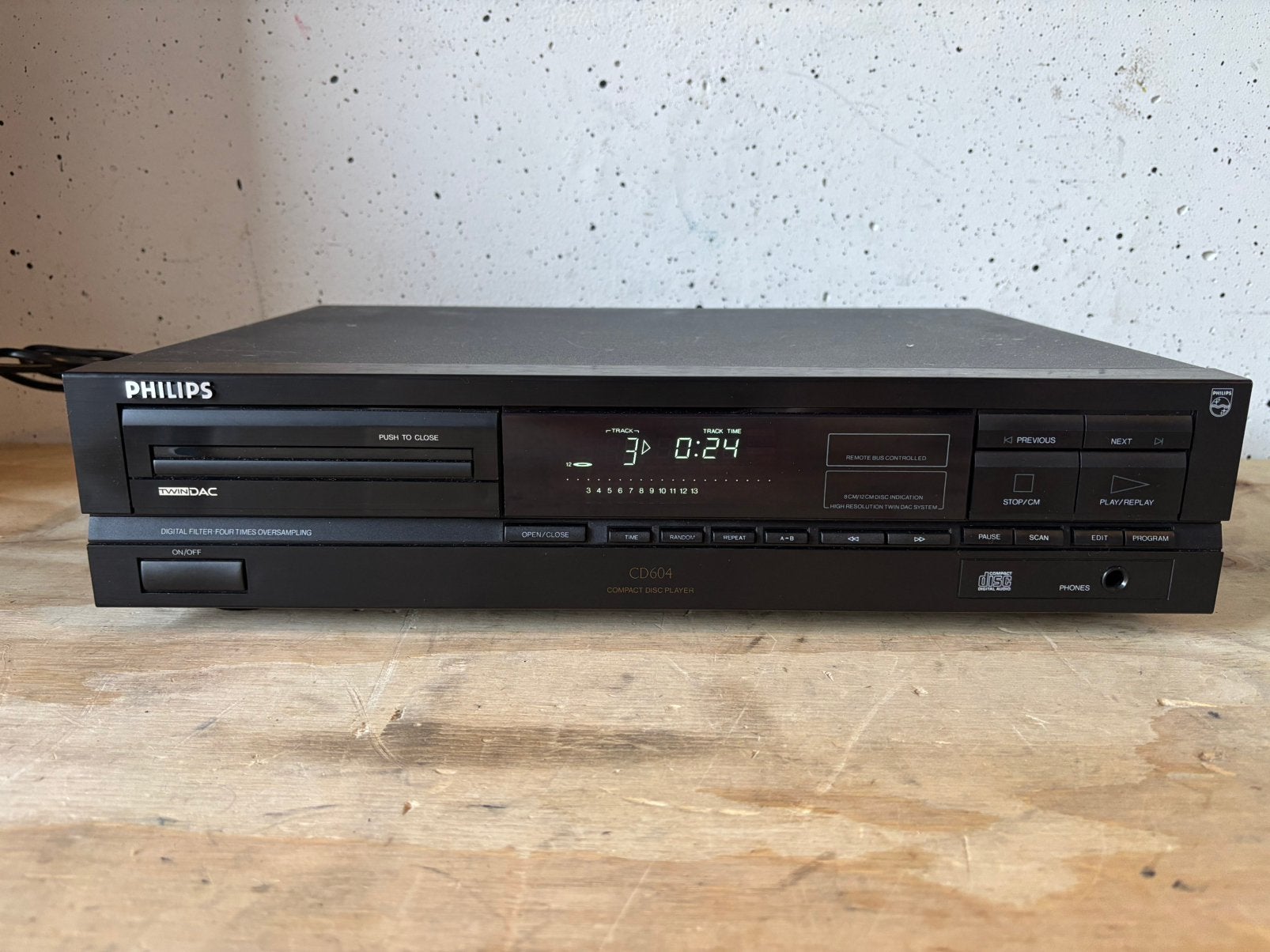 Philips CD604 cd speler, Ophalen of Verzenden, Zo goed als nieuw, Philips