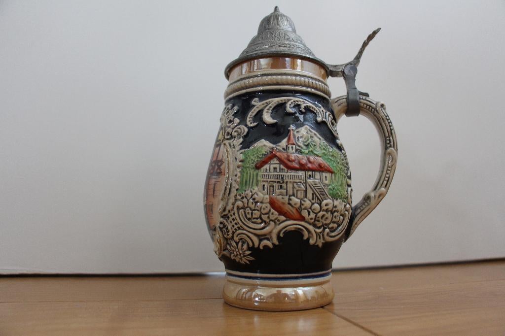Stenen Duitse bierpul uit Bernkastel, Verzamelen, Biermerken, Ophalen of Verzenden, Zo goed als nieuw, Pul(len), Overige merken