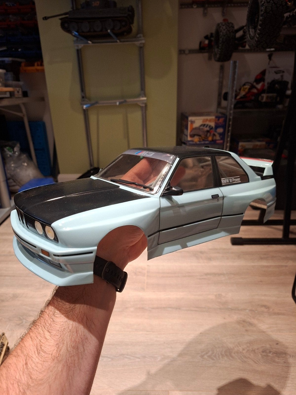BMW M3 E30 RC Carrosserie - Lichtblauw met Zwart Dak, Ophalen of Verzenden, Gebruikt