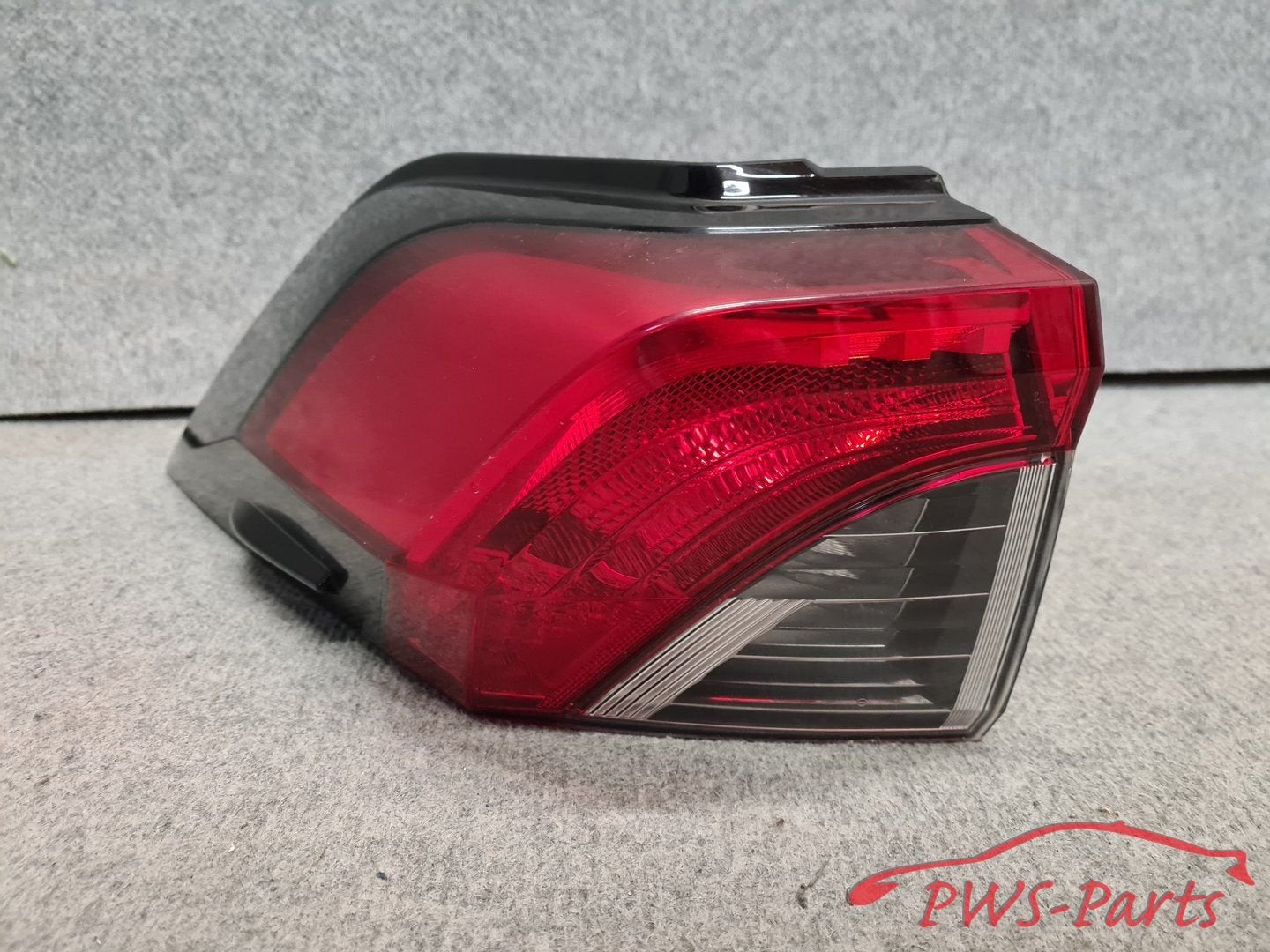 TOYOTA RAV 4 RAV4 MK5 VANAF 2019 LINKS ACHTERLICHT ORIGINEEL, Gebruikt, -, -, Ophalen of Verzenden
