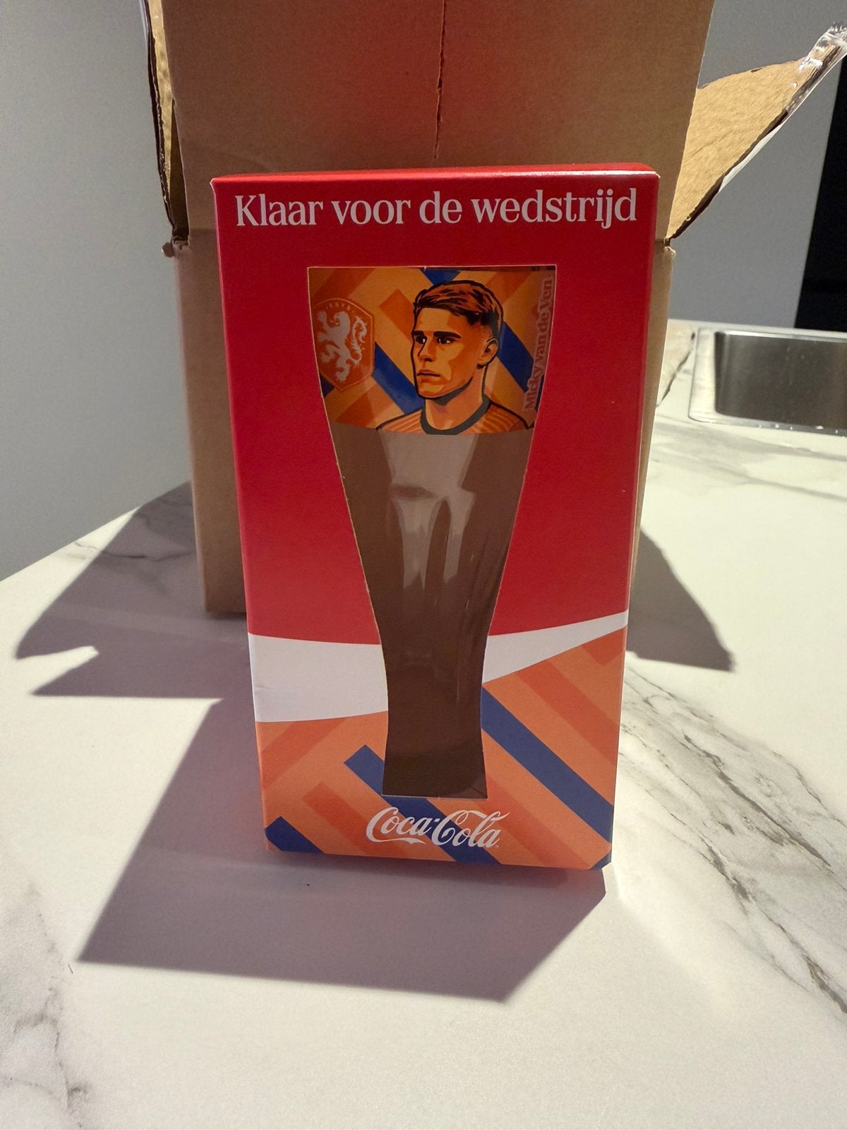 Van de Ven Coca Cola Wk 2026 oranje speler glas, Verzamelen, Sportartikelen en Voetbal, Ophalen, Zo goed als nieuw, Buitenlandse clubs