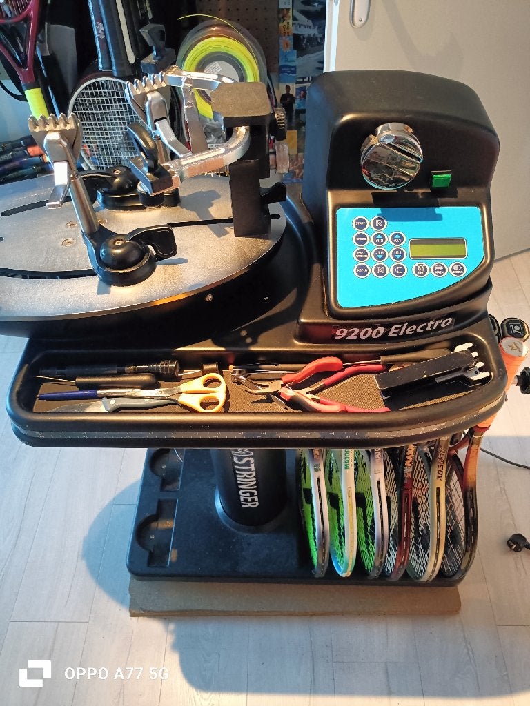 tennisracket bespannen in omgeving Raalte, Sport en Fitness, Tennis, Ophalen, Nieuw, Racket, Overige merken