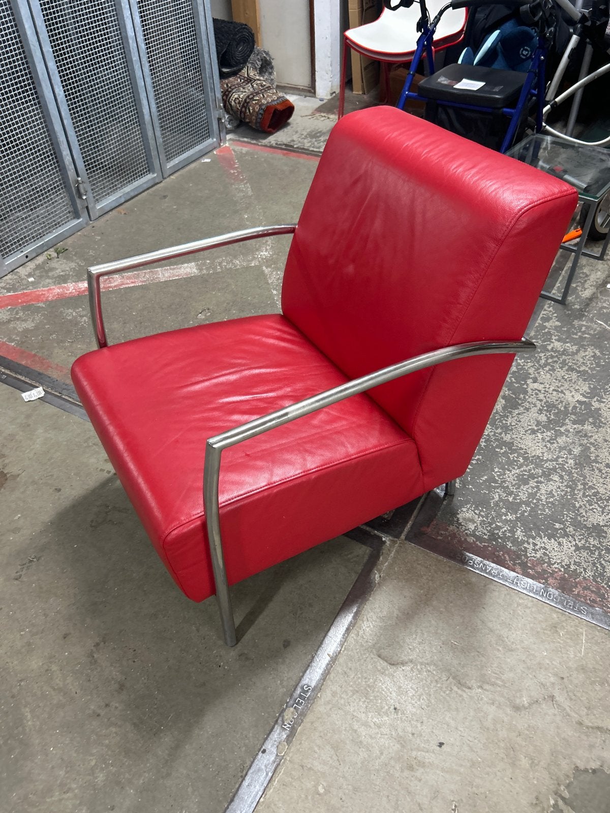 Rode leren fauteuil met chromen frame, Ophalen, Gebruikt, Leer, Montel