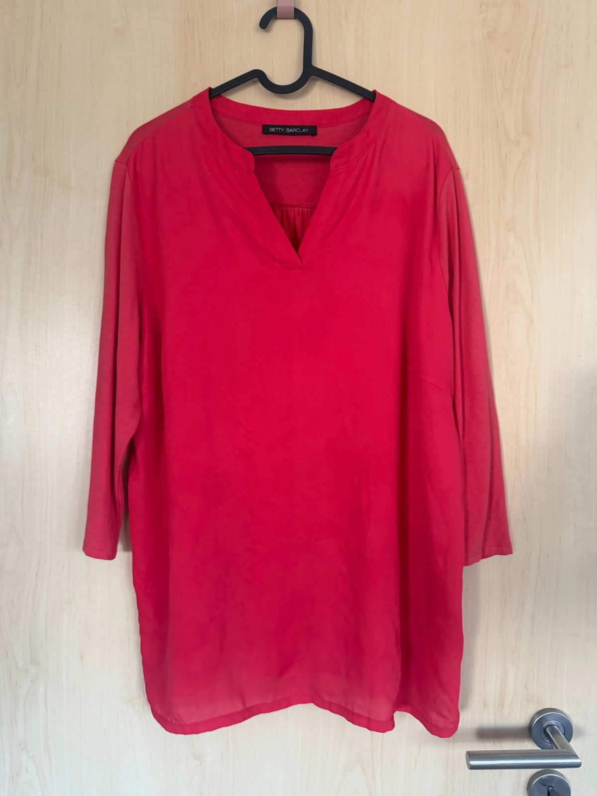 Betty Barclay rode tuniek/blouse maat 44, Kleding | Dames, T-shirts, Maat 42/44 (L), Ophalen of Verzenden, Zo goed als nieuw, Lange mouw