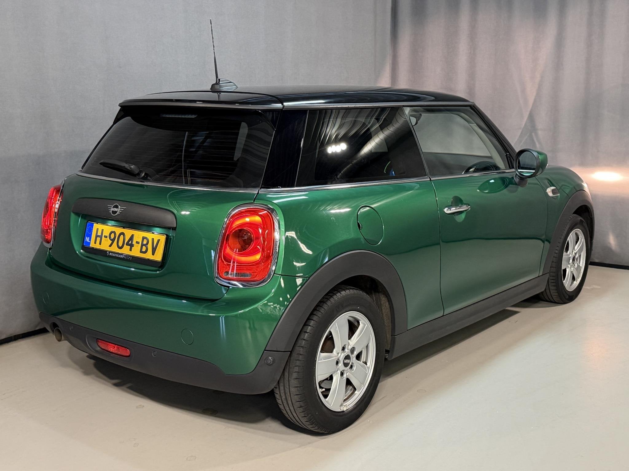 MINI 3-Deurs 1.5 One Salt 15"/Airco/Bluetooth/Centrale vergr, Voorwielaandrijving, Dealer onderhouden, Stof, Gebruikt