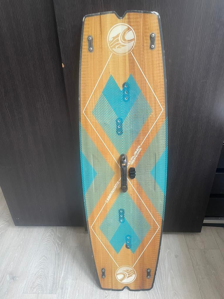 Cabrinha Xcaliber Wood Kiteboard, Watersport en Boten, Kitesurfen, Twintip, Ophalen, Zo goed als nieuw, 4 m² of minder