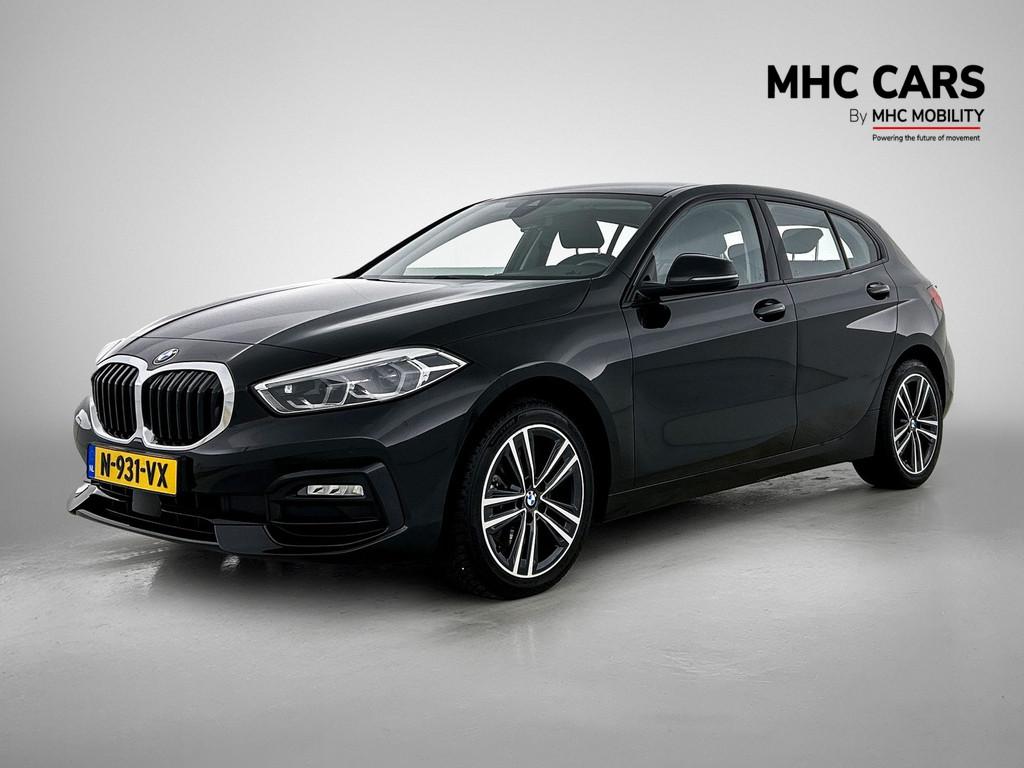 BMW 1-serie 118i Business Edition | Sportline | (bj 2022), Auto's, BMW, 136 pk, Gebruikt, Leder en Stof, Zwart