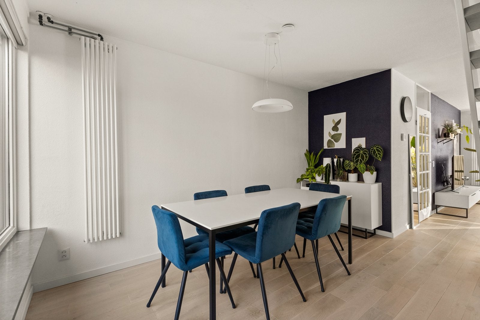 Eettafel 180x90 wit met zwart stalen poten, Ophalen, Gebruikt