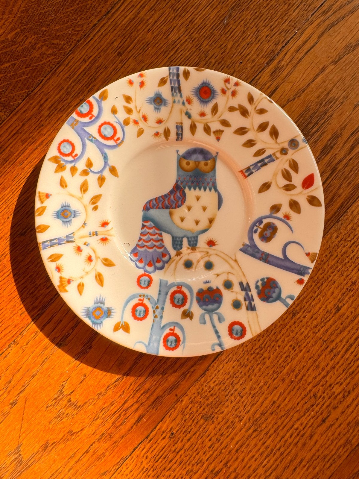 Iittala gebaksschoteltje Klaus Haapaniemi uil, Huis en Inrichting, Keuken | Servies, Gebruikt, Overige merken, Keramiek, Ophalen of Verzenden