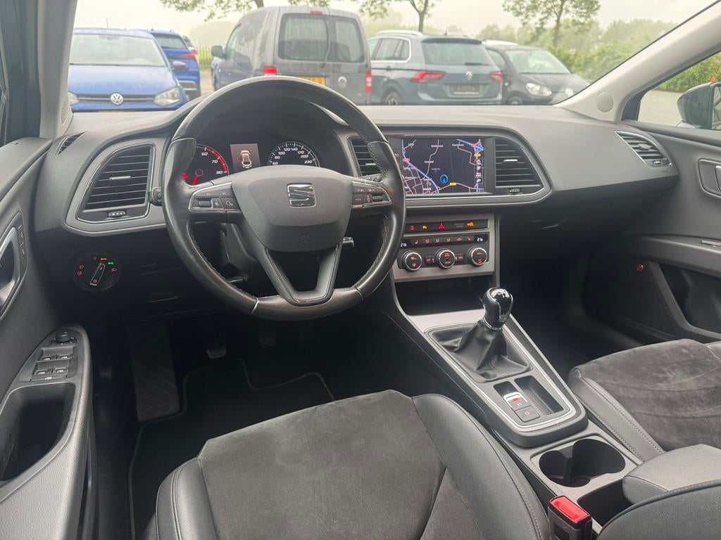 SEAT Leon ST 1.0 TSI Carplay / Beats audio (bj 2019), Metallic lak, Gebruikt, Leon, Origineel Nederlands