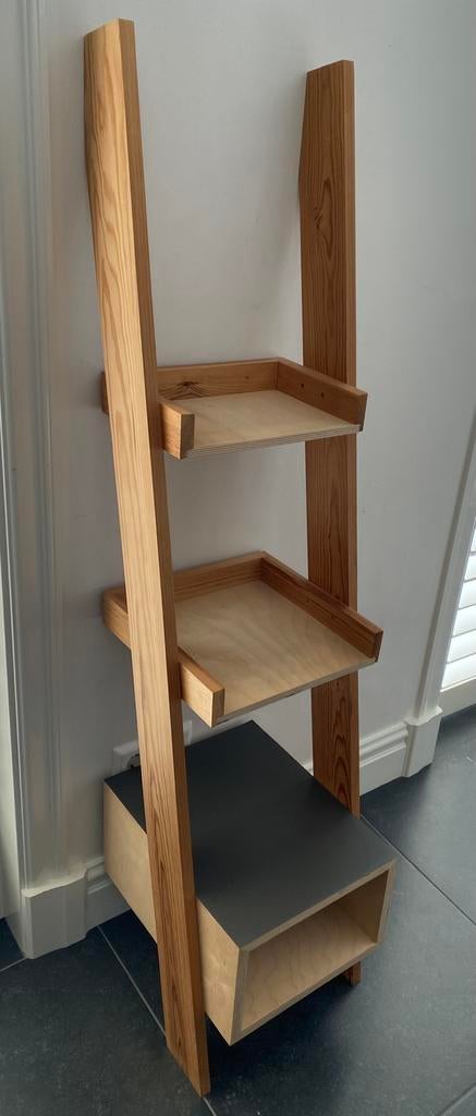 Decoratie trap / wandmeubel, Ophalen, Gebruikt