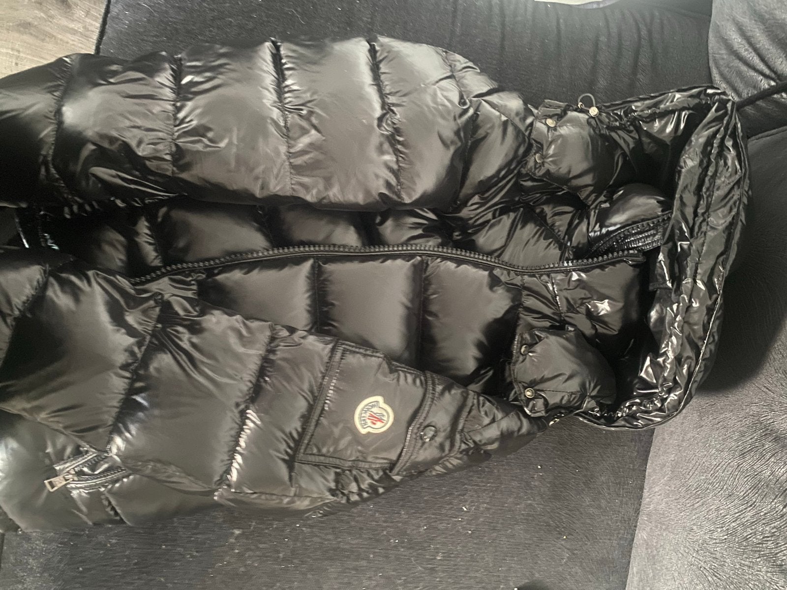 Moncler Maya Donsjas Maat M Zwart, Kleding | Heren, Ophalen of Verzenden, Zo goed als nieuw, Maat 48/50 (M), Zwart
