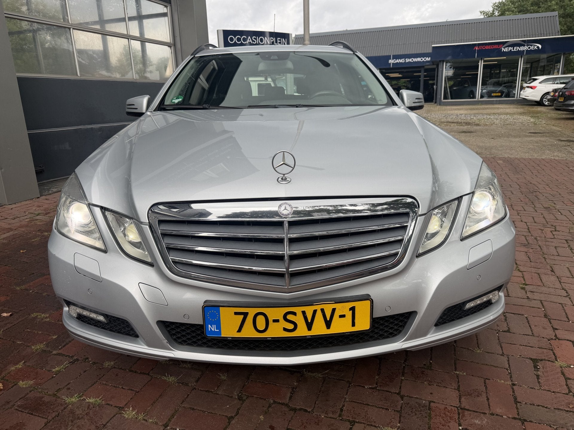 Mercedes-Benz E-Klasse Estate 200 CDI Business Class Avantga, Auto's, Automaat, Gebruikt, Diesel, Grijs