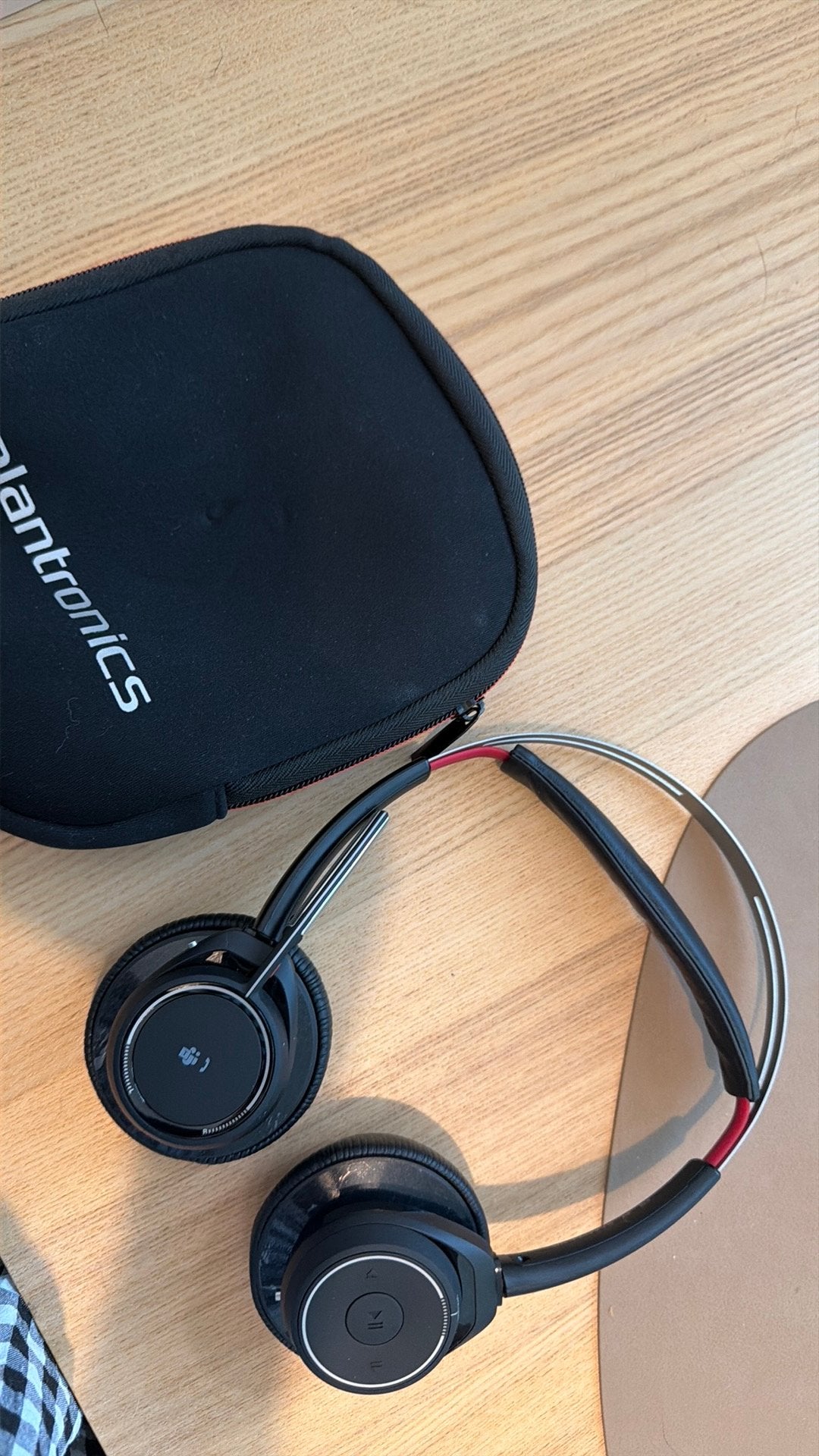 Plantronics bluetooth koptelefoon met microfoon, Computers en Software, Headsets, Mute-functie, Nieuw, On-ear, Ophalen of Verzenden