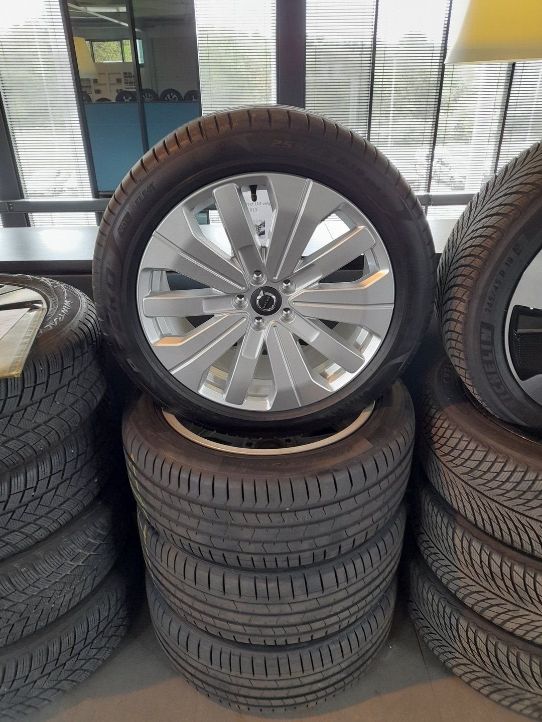 Volvo Vredestein 235/55 R19 Winterbanden, Auto-onderdelen, Banden en Velgen, Gebruikt, 13 inch, -, -