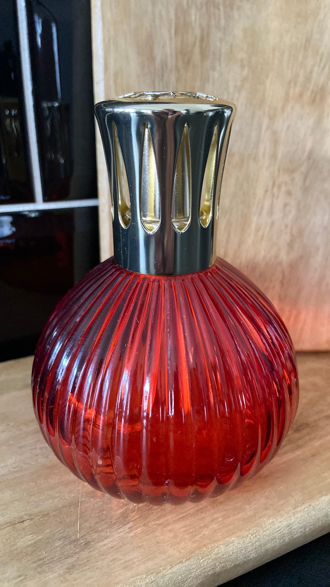 Maison/lampe Berger geurbrander, Ophalen of Verzenden, Zo goed als nieuw, Rood, Glas