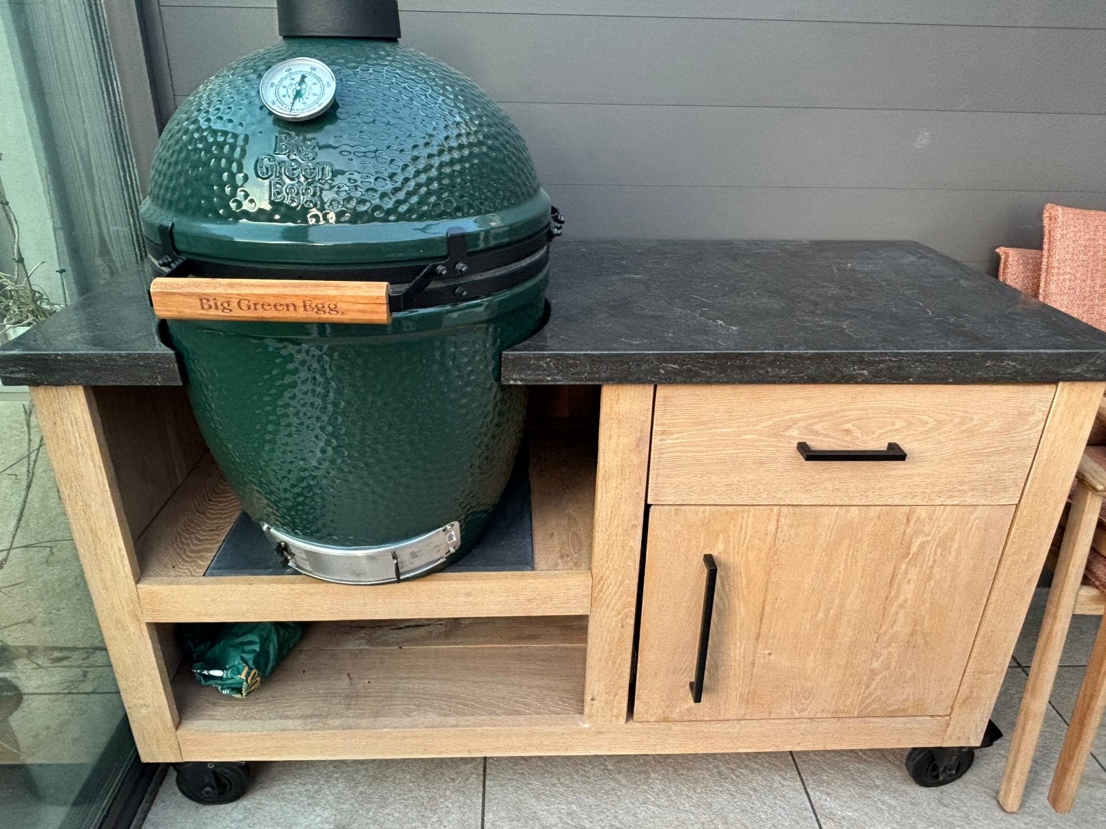 Buitenkeuken voor BBQ Big Green Egg Large, Ophalen, Zo goed als nieuw, Houtskool